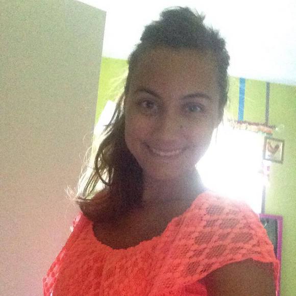 Meet your Posher, Emily - Picture 1 of 1